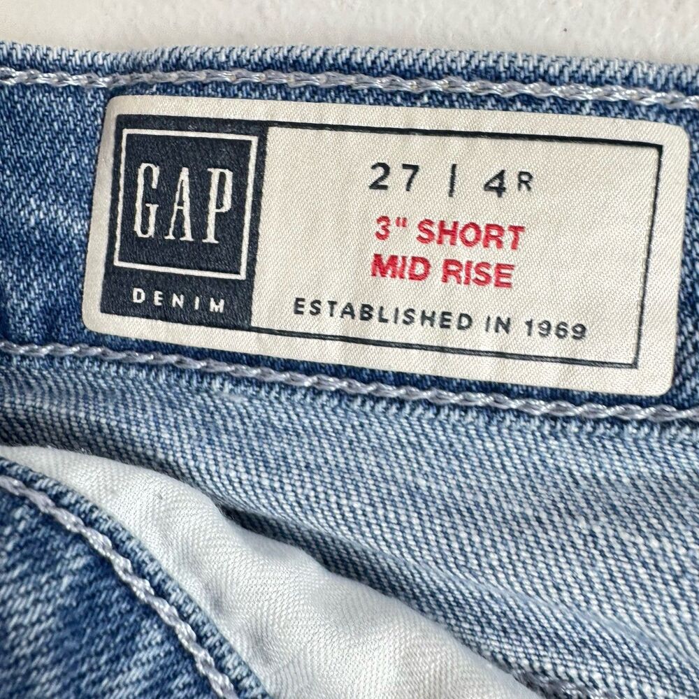 Gap Denim Shorts Mid Rise Blue Frayed Raw Hem Distressed Size 27 Summer Casual - Picture 5 of 14